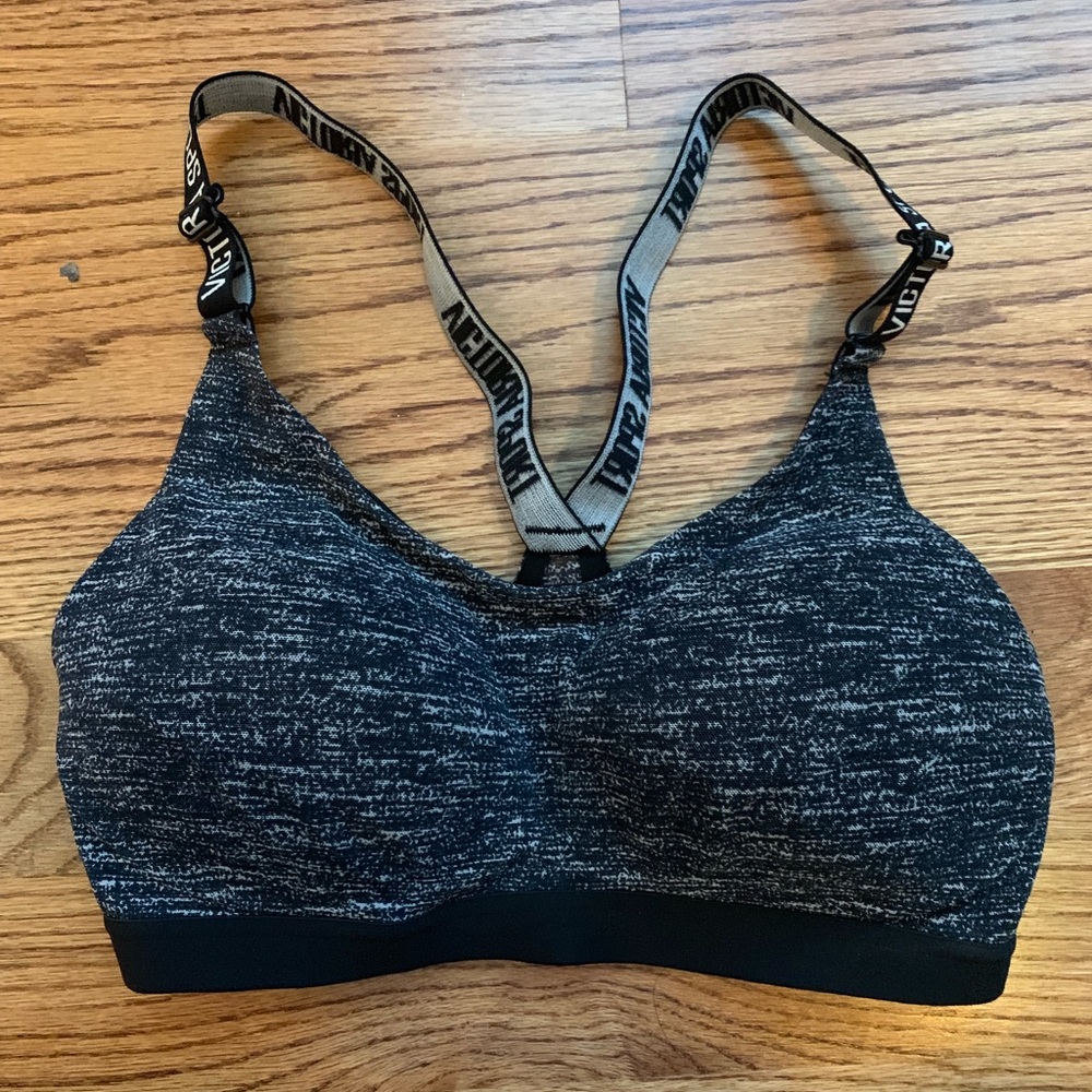 Victoria’s Secret 34D Sports Bra